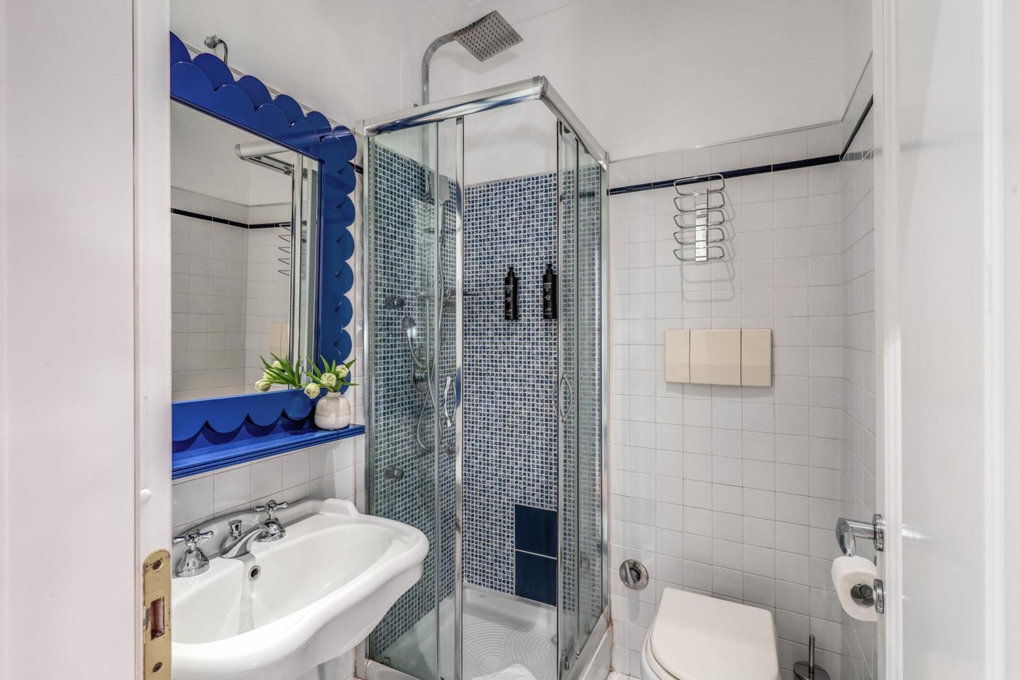 Townhouse Condotti 29 Roma Esterno foto